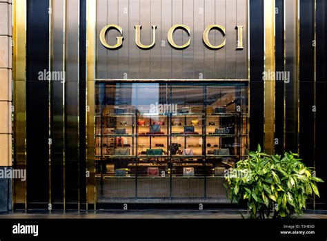 gucci store in qatar.